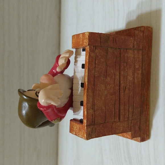 Vintage Enesco Snow White & The Seven Dwarfs "Grumpy" 65th Anniversary Figure - Picture 2 of 5